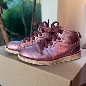 Nike Air Jordan 1 mid - metallic pink size 12C